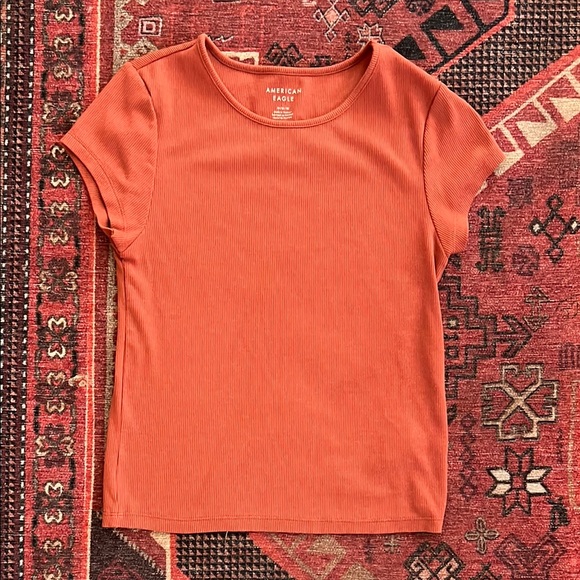 American Eagle Outfitters Tee - Picture 1 of 1